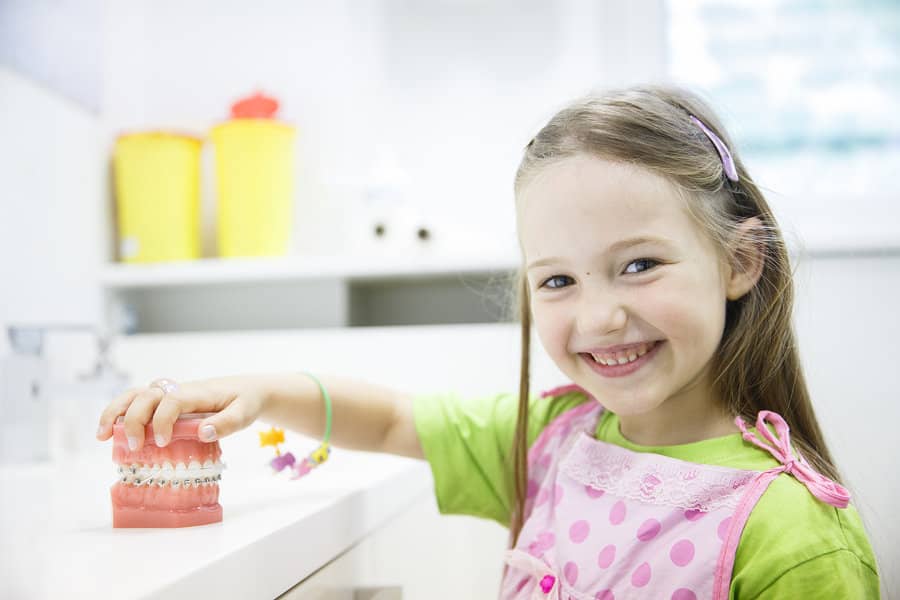 When Should My Child First See an Orthodontist? A Parent’s Guide — orthodontic guidance from Dr. Suzanne Dennis