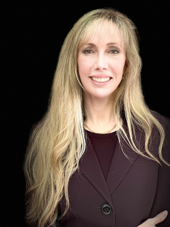 Dr Suzanne Dennis - Orthodontist — orthodontic guidance from Dr. Suzanne Dennis